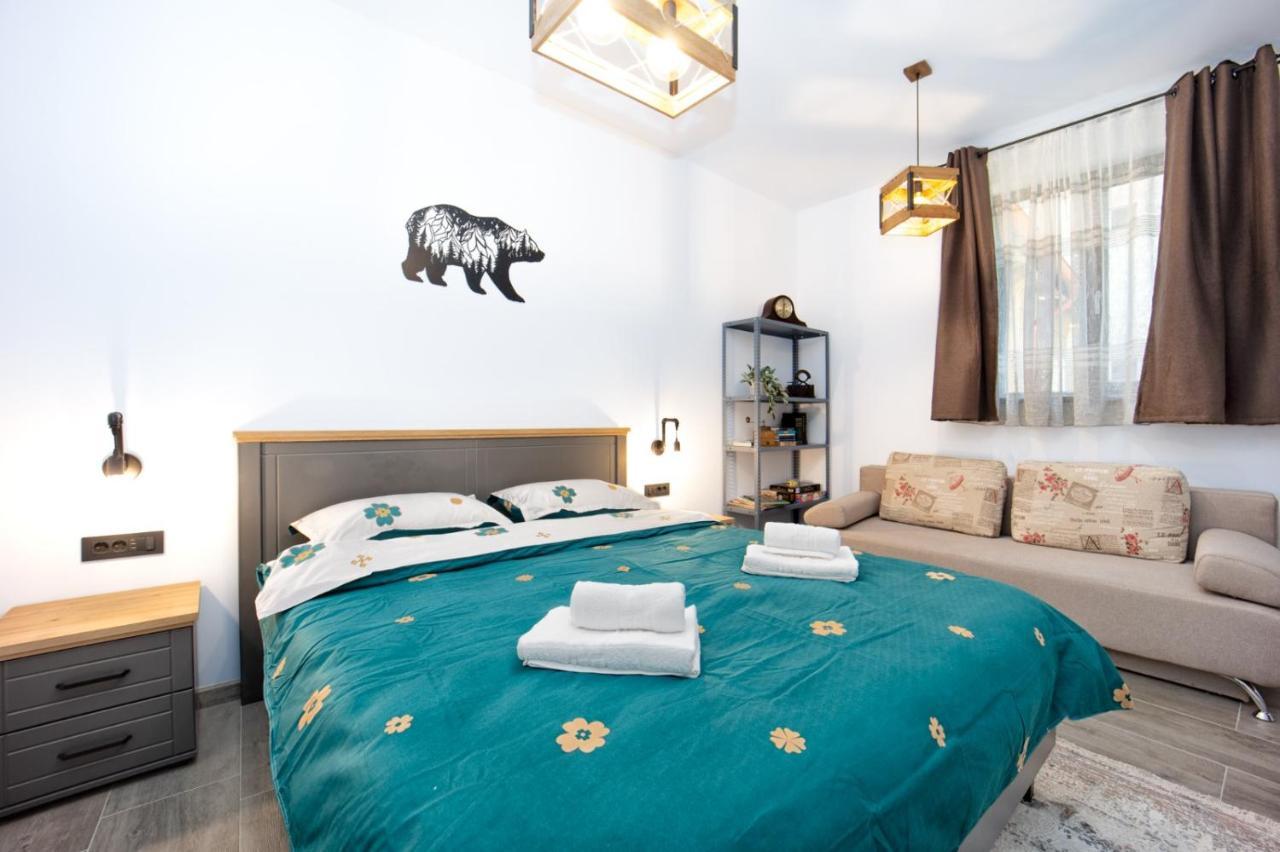 The Bear'S Den In Old City Centre Braşov Eksteriør billede