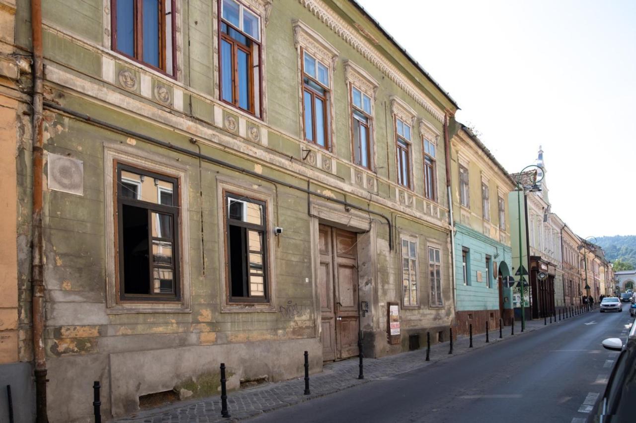 The Bear'S Den In Old City Centre Braşov Eksteriør billede